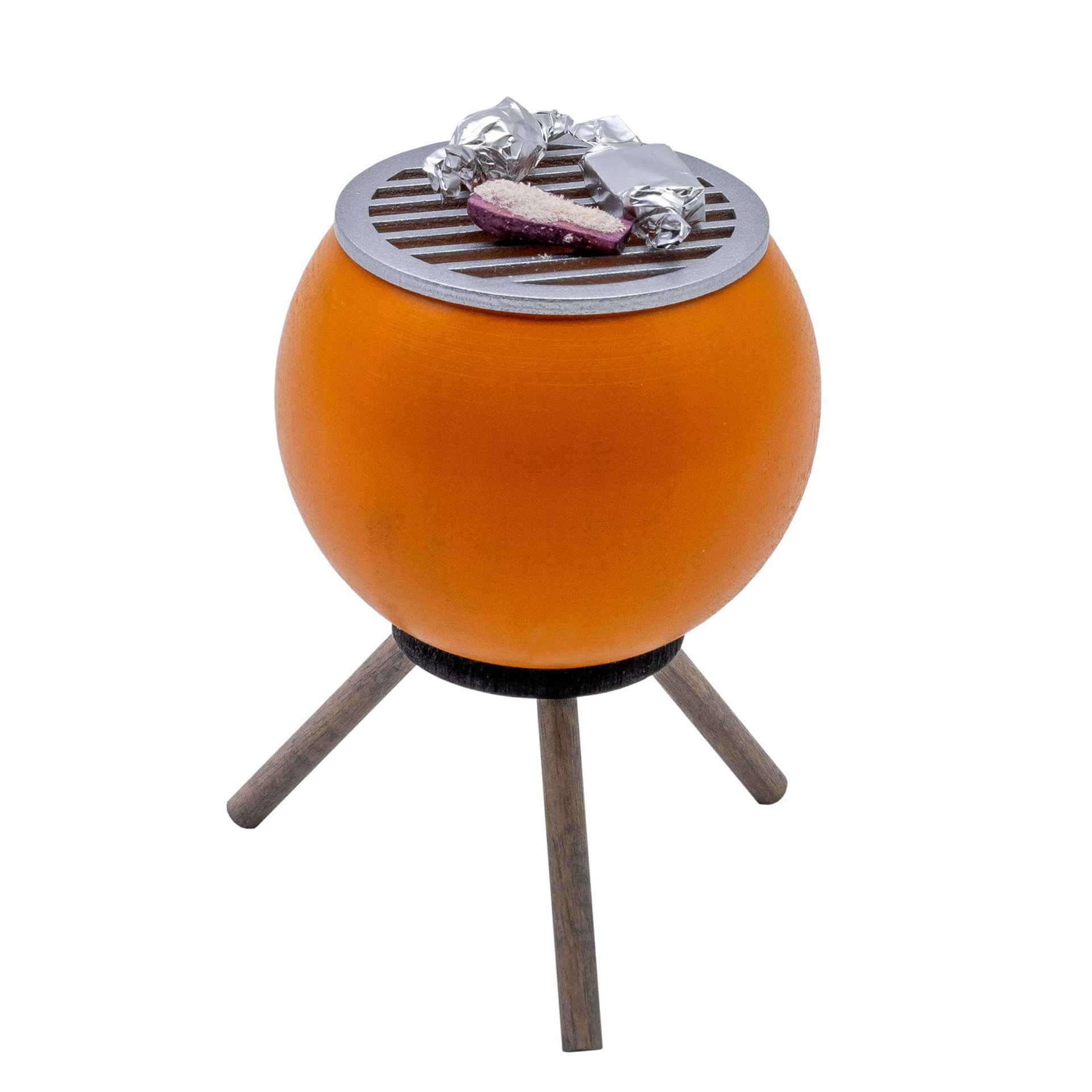 Räuchergrill orange mit Gemüse